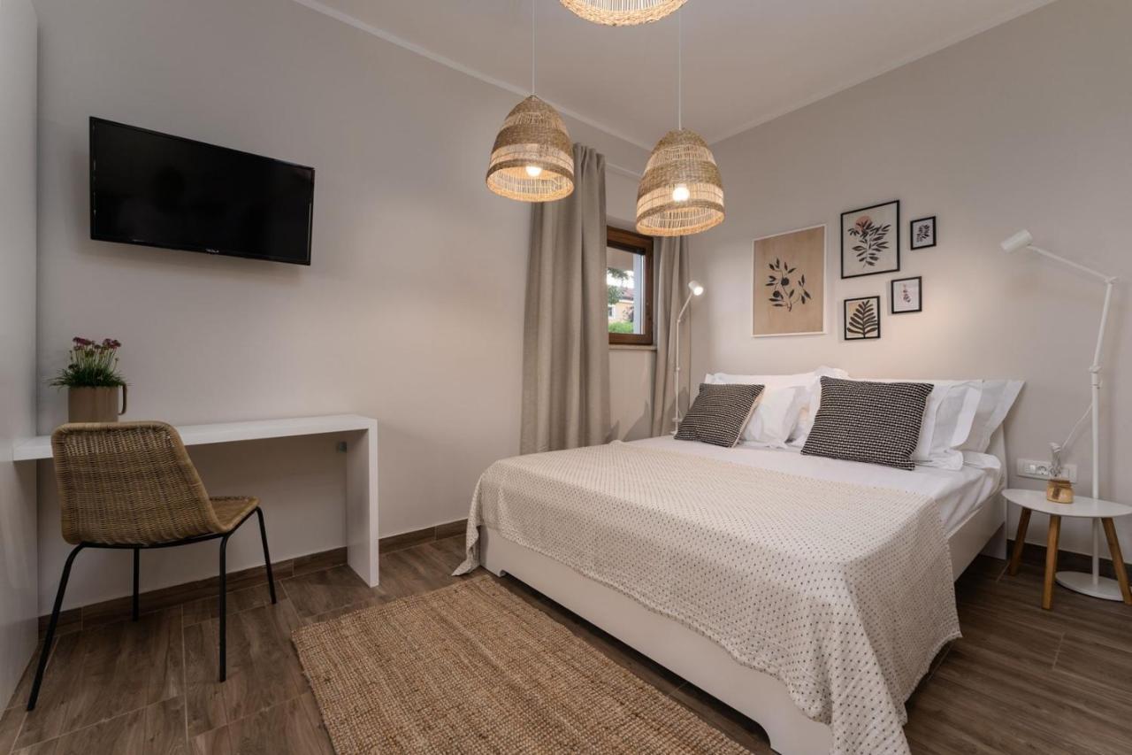 Apartments Alloro By Seeadria Agency Novigrad Istria Eksteriør billede